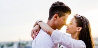 Top Best Love Text Messages – Deep, Emotional, Romantic And Heart Touching Messages