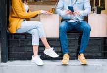 22 Signs That A Girl Likes You